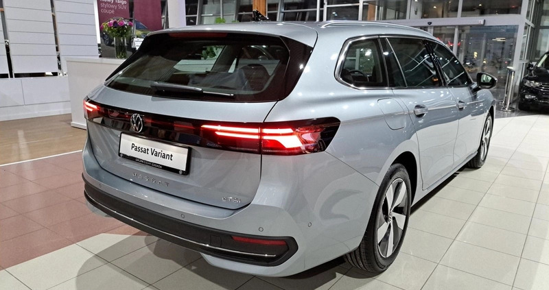 Volkswagen Passat cena 182400 przebieg: 10, rok produkcji 2024 z Dobra małe 781
